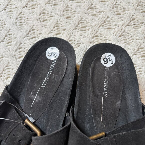 Intentionally Blank Suede Platform Double Buckle Sandals Black–Women’s 9.5 NWOT - Picture 4 of 6